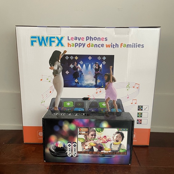 Clearance! Used like new/FWFX Dance Mat/Grey. - Picture 6 of 16